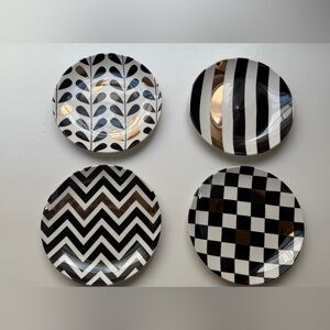 NWB Macy's Designer Set of 4 Dessert Plates Embellished with 14k Gold